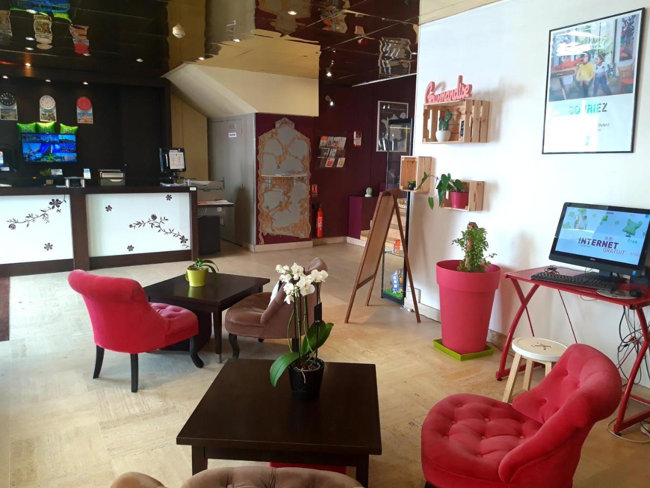 Ibis Styles Nantes Centre Place Royale Bagian luar foto